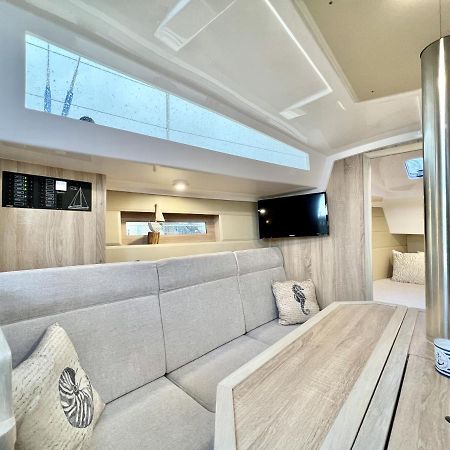 Hausboot Segelyacht Nui Hotel Burgtiefe auf Fehmarn Exterior foto