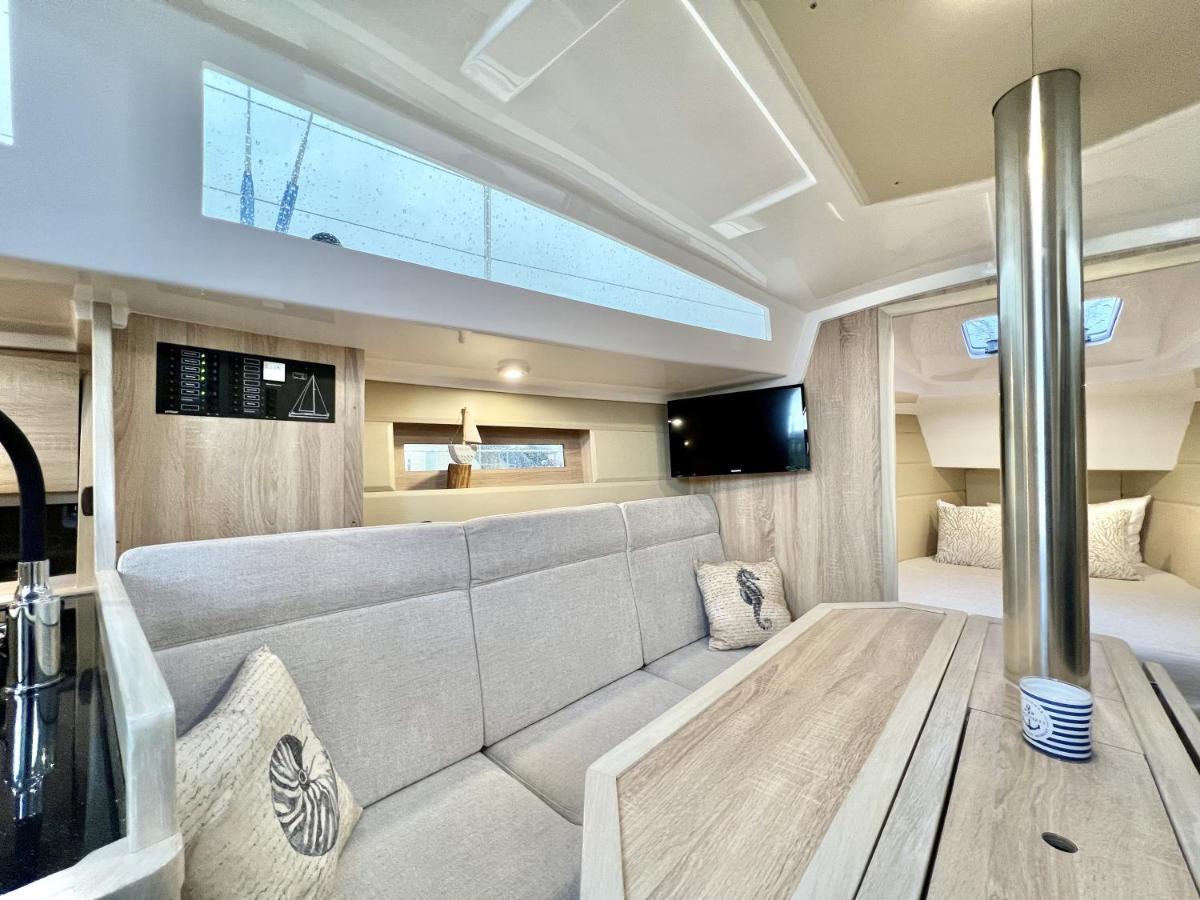 Hausboot Segelyacht Nui Hotel Burgtiefe auf Fehmarn Exterior foto