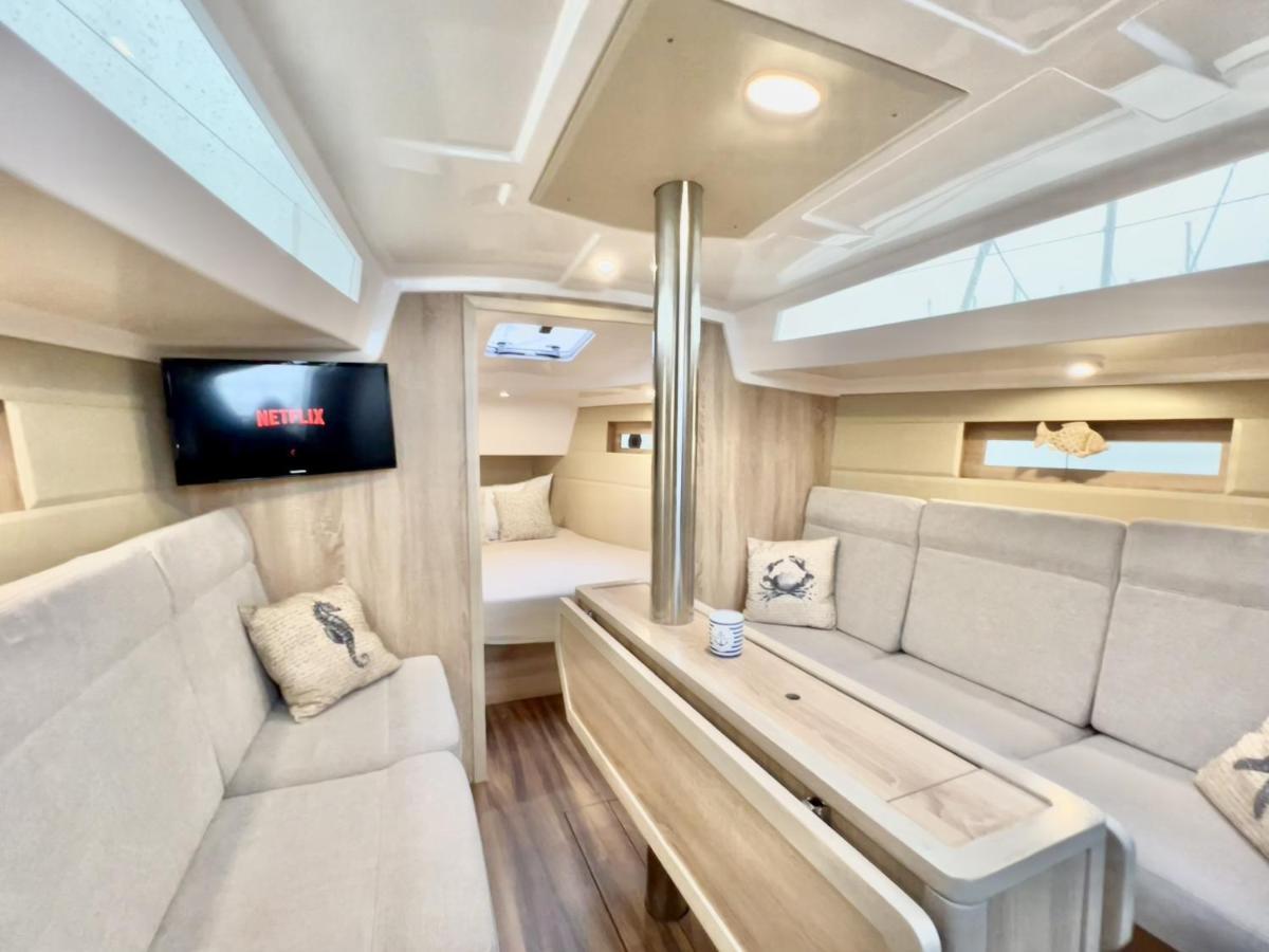 Hausboot Segelyacht Nui Hotel Burgtiefe auf Fehmarn Exterior foto