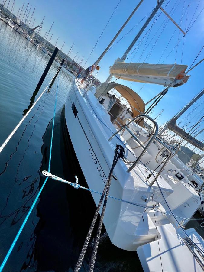 Hausboot Segelyacht Nui Hotel Burgtiefe auf Fehmarn Exterior foto